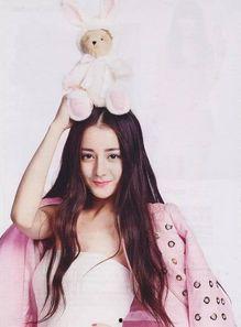 王迅爆料迪丽热巴视频,引发网友热议